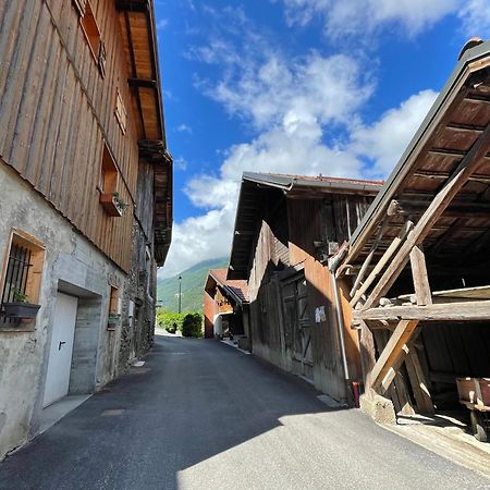 Maison De Village Au Pied Des 3 Vallees Villarlurin Exteriör bild