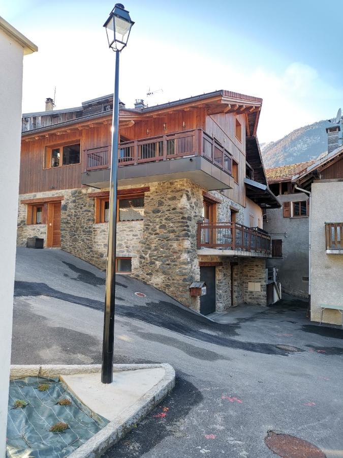Maison De Village Au Pied Des 3 Vallees Villarlurin Exteriör bild