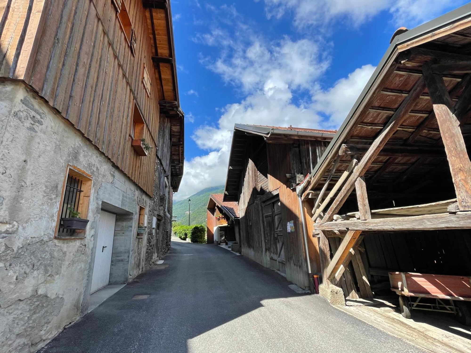 Maison De Village Au Pied Des 3 Vallees Villarlurin Exteriör bild